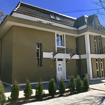 Family Hotel Garden Kurdzhali Luaran gambar